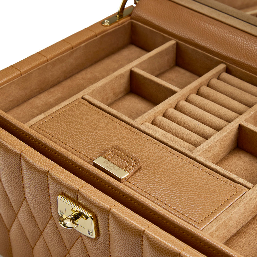 Zoom sur les compartiments à bijoux de la boîte à bijoux Wolf 1834 Lauren -  Coloris Caramel