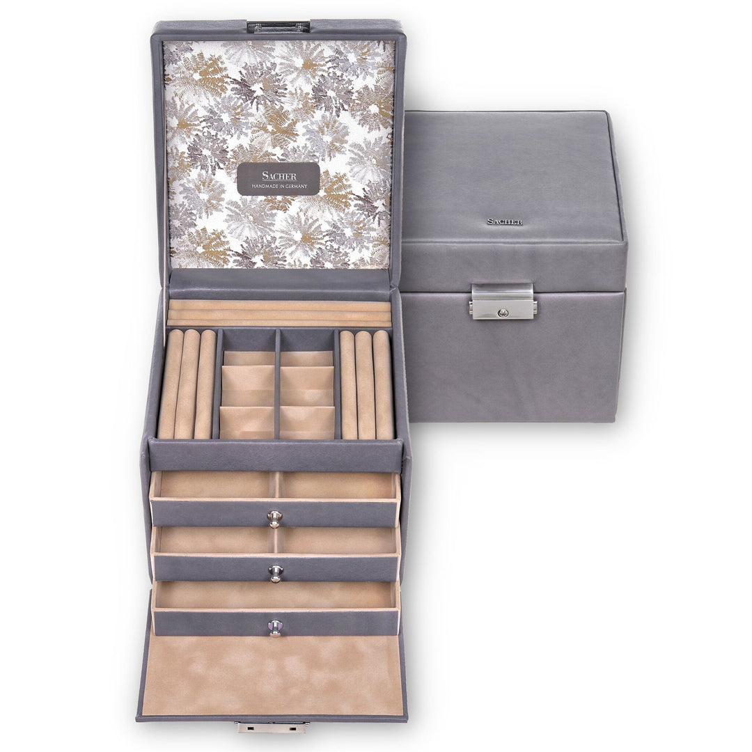 Grand coffret à bijoux gris  de la marque Sacher boite élégante avec intérieur beige et motifs floraux