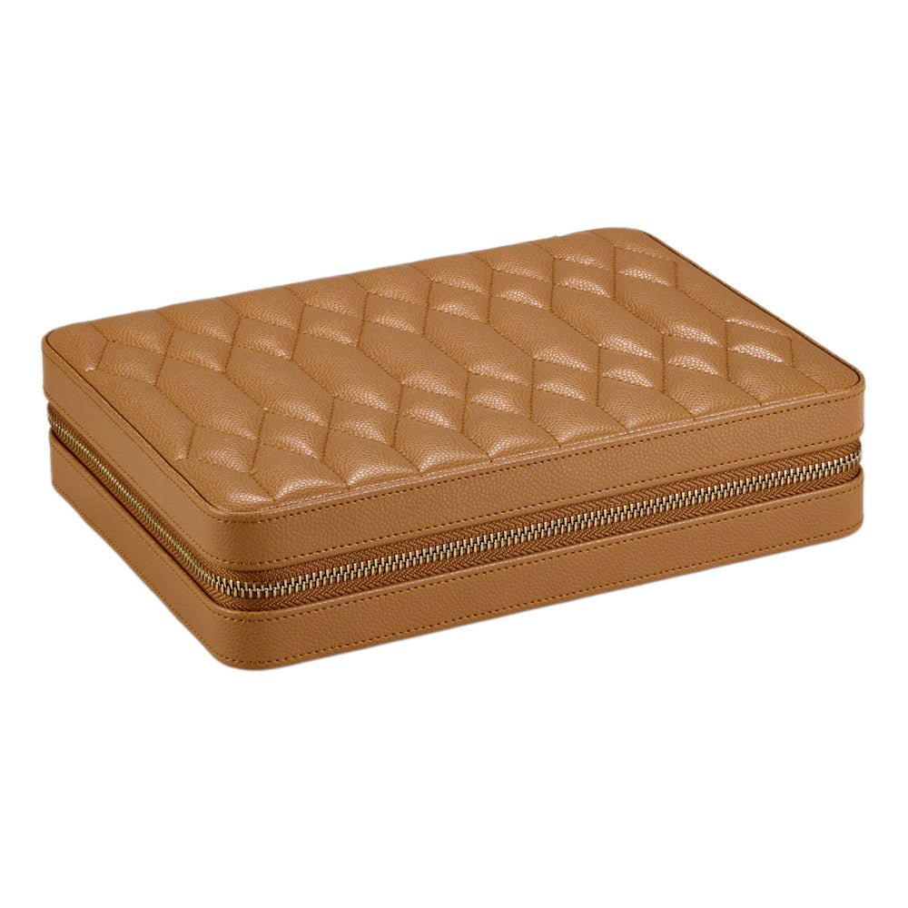 Vue transverse fermée du grand étui à bijoux Wolf 1834 Lauren -  Coloris caramel