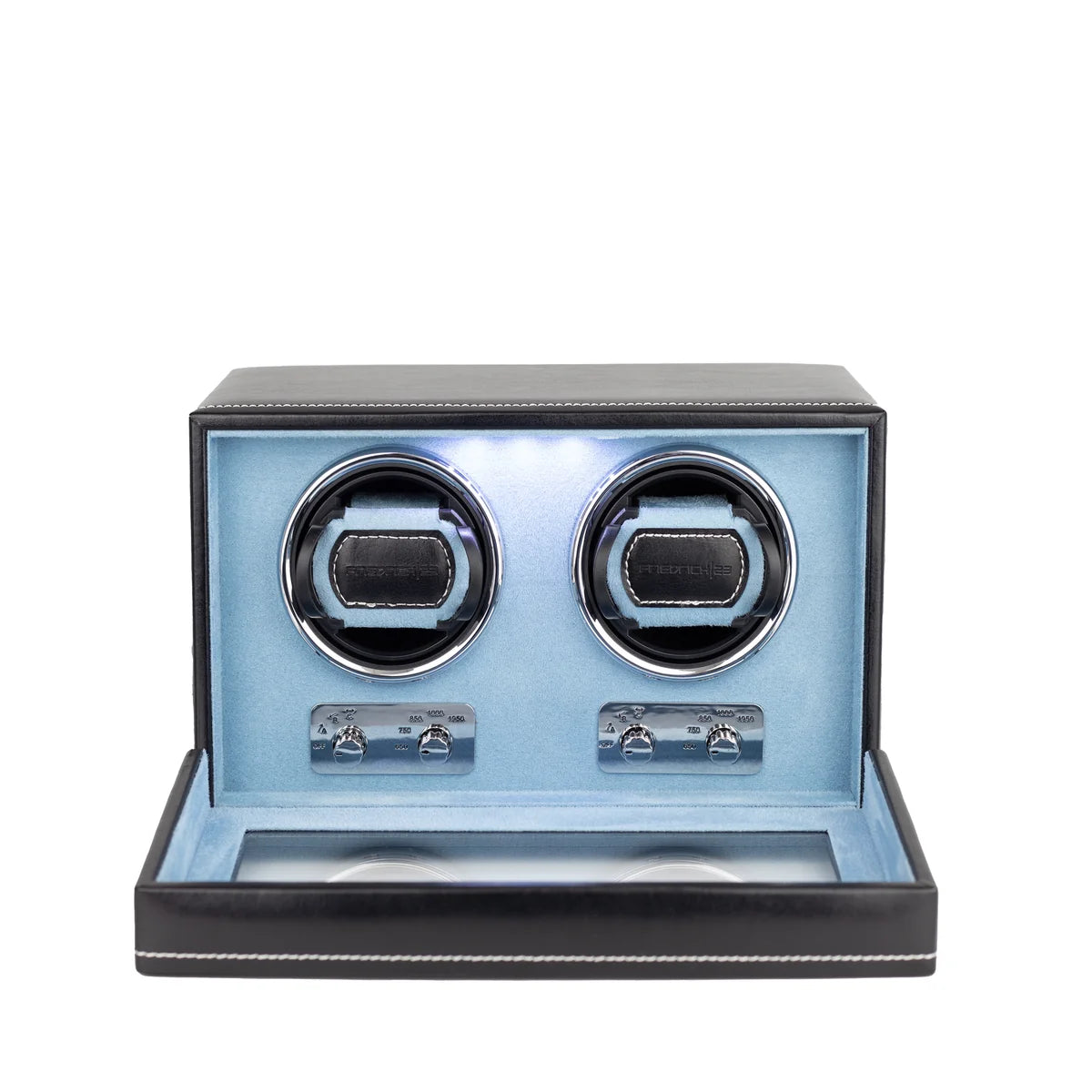 Remontoir à montre automatique Friedrich 23 noir et bleu clair, ouvert de face. Sur fond blanc
