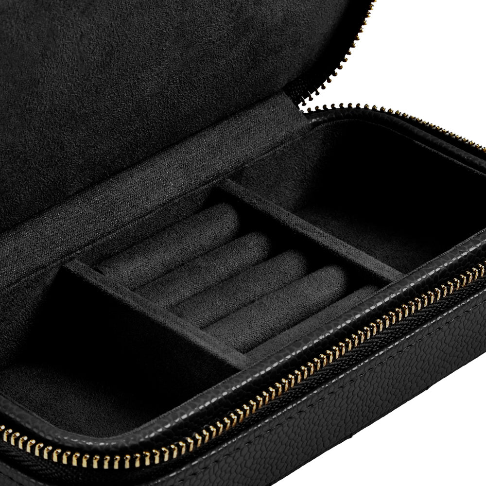 Zoom sur l'intérieur de l'étui zippé amovible de voyage de la très grande boîte à bijoux Wolf 1834 Lauren -  Coloris Noir