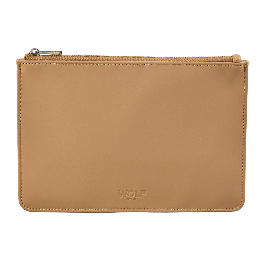 Armoire à bijoux couleur camel de la collection Bella de la manufacture Wolf 1834. Zoom sur la pochette à bijoux amovible