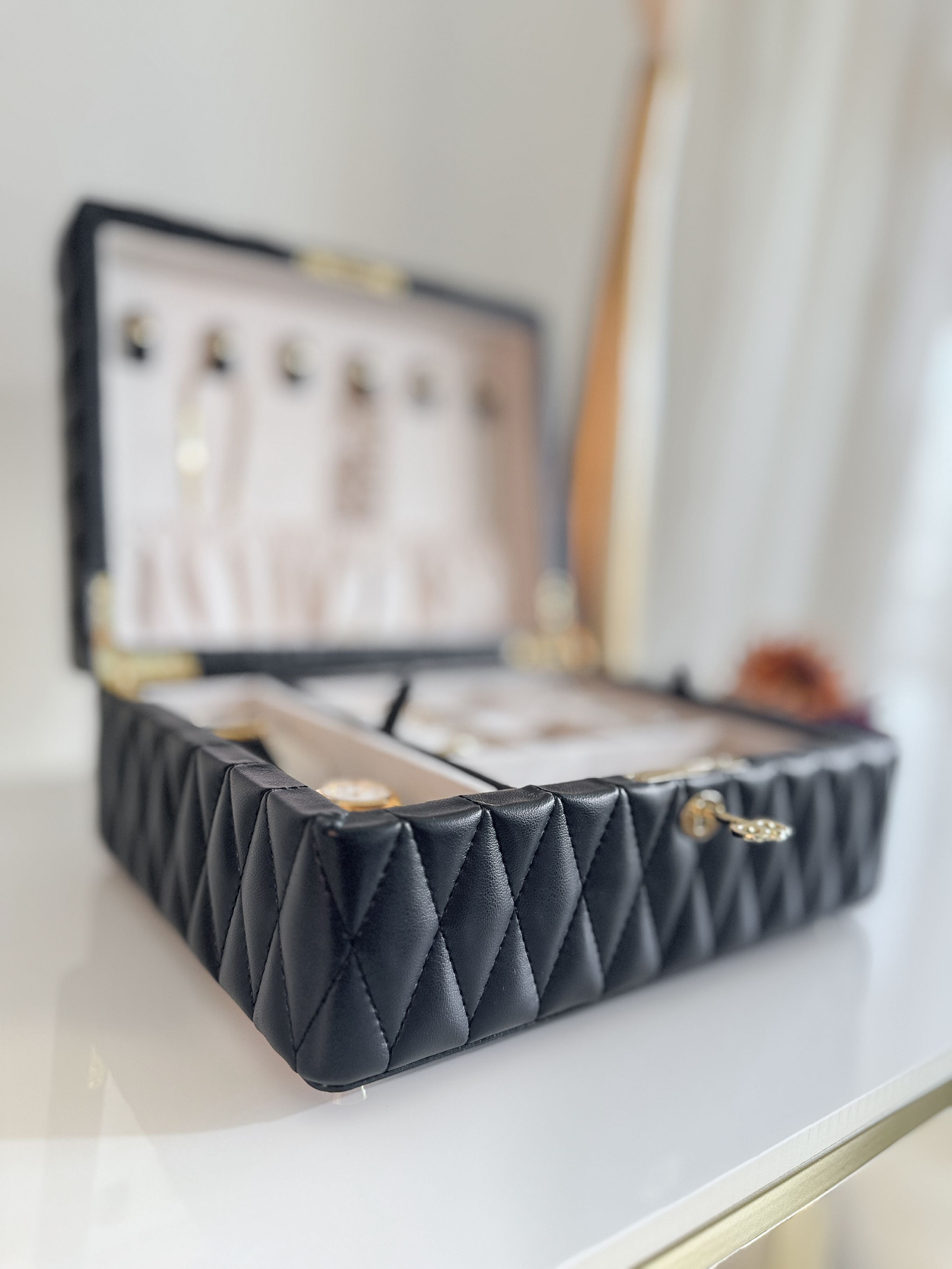 Boîte à bijoux matelassé | Saphira | Noire