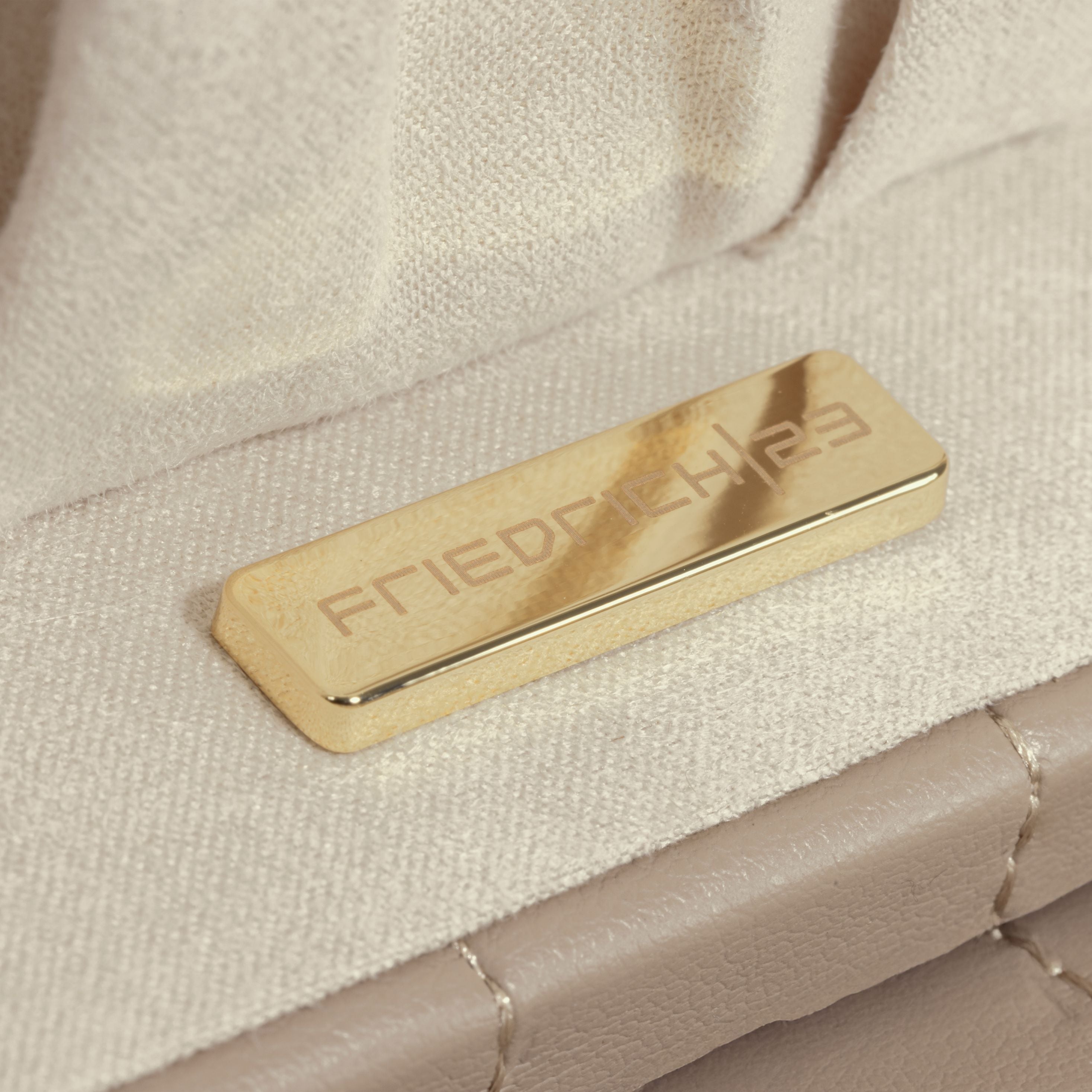 Boîte à bijoux matelassé | Saphira | Taupe