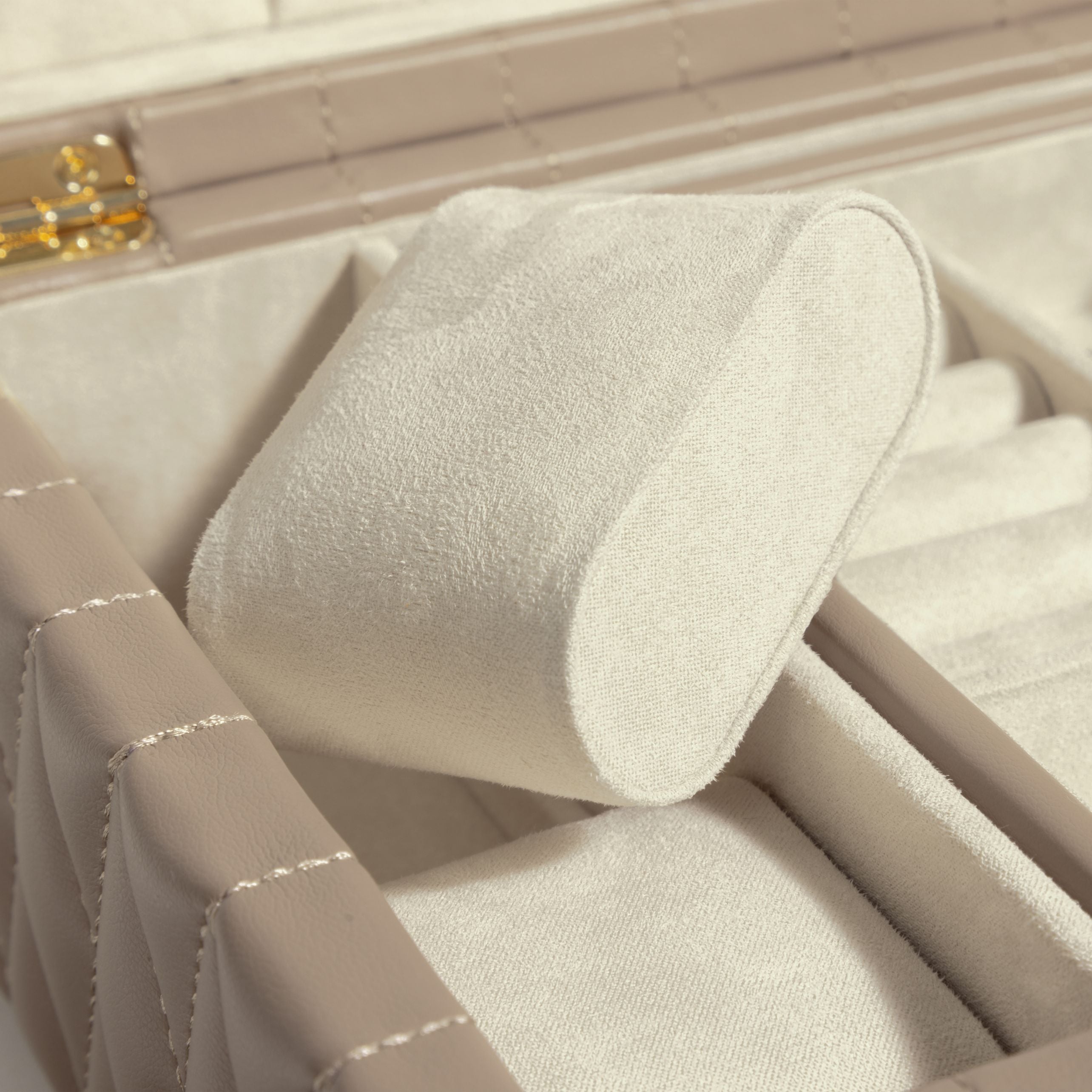 Boîte à bijoux matelassé | Saphira | Taupe