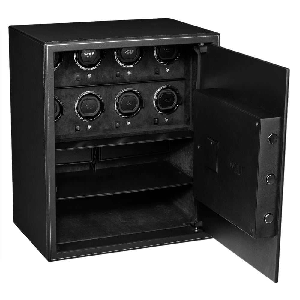 Coffre fort biométrique et remontoir huit emplacements de la collection The Den, manufacture Wolf 1834, coloris noir. Vue ouverte, transverse, avec visuel sur les 8 emplacements de remontoir - les tiroirs sont retirés