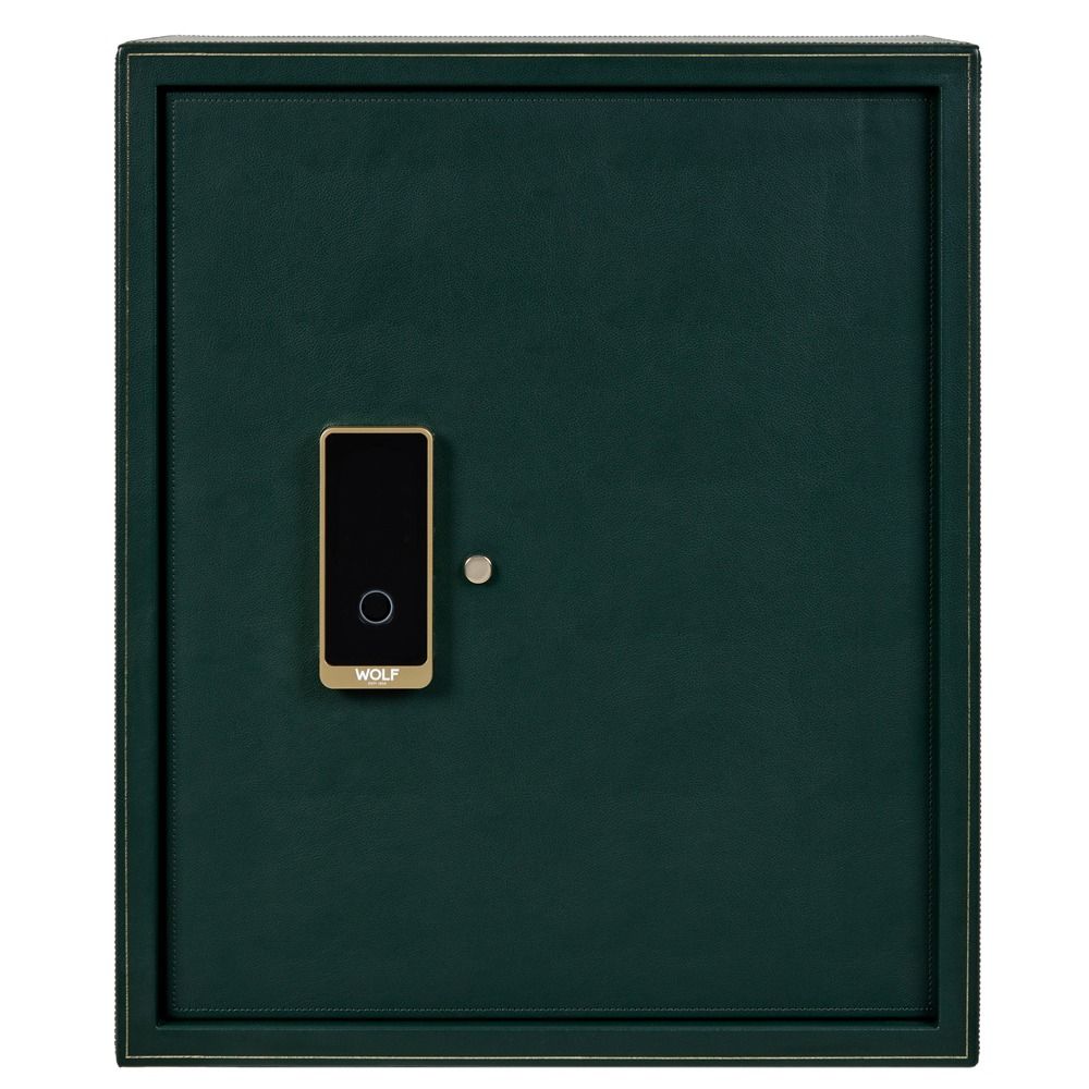 Coffre fort biométrique et remontoir huit emplacements de la collection The Den, manufacture Wolf 1834, coloris vert. Vue de face fermée