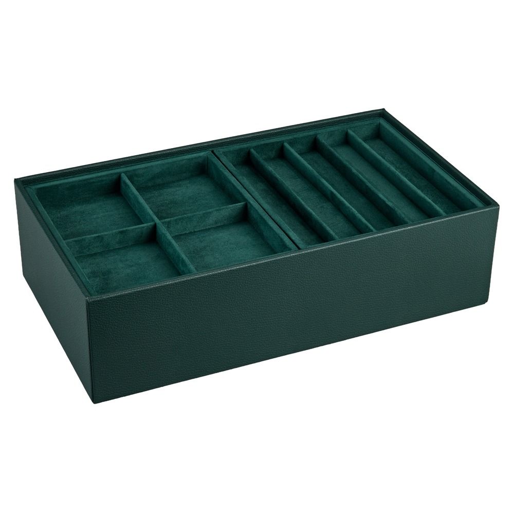 Coffre fort biométrique et remontoir huit emplacements de la collection The Den, manufacture Wolf 1834, coloris vert. Zoom sur l'un des tiroirs avec des emplacements de rangement pour bijoux