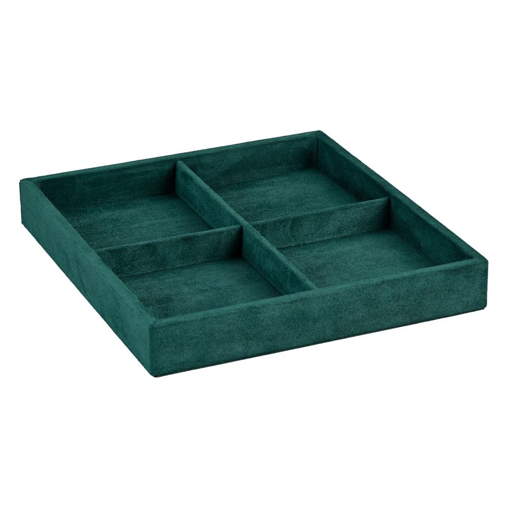 Coffre fort biométrique et remontoir huit emplacements de la collection The Den, manufacture Wolf 1834, coloris vert. Zoom sur un compartiment à bijoux avec quatre emplacements de forme carré