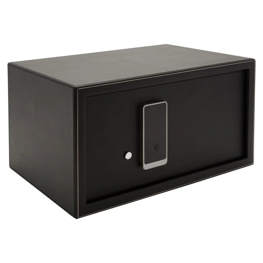 Coffre fort biométrique et remontoir quatre emplacements de la collection The Den, manufacture Wolf 1834, coloris noir. Vue transverse