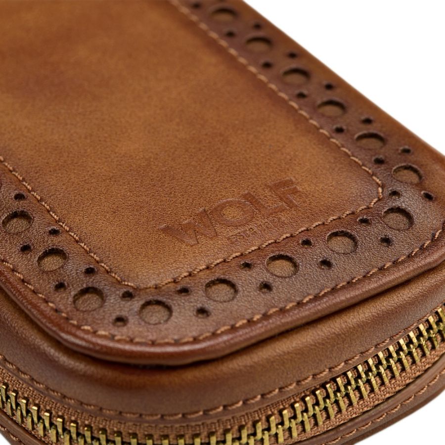 Etui à montre Wolf 1834, collection Brogue - Esthétique vintage et intemporelle des célèbres chaussures britanniques « brogue » - Revetement haut de gamme effet cuir patiné - Deux emplacements