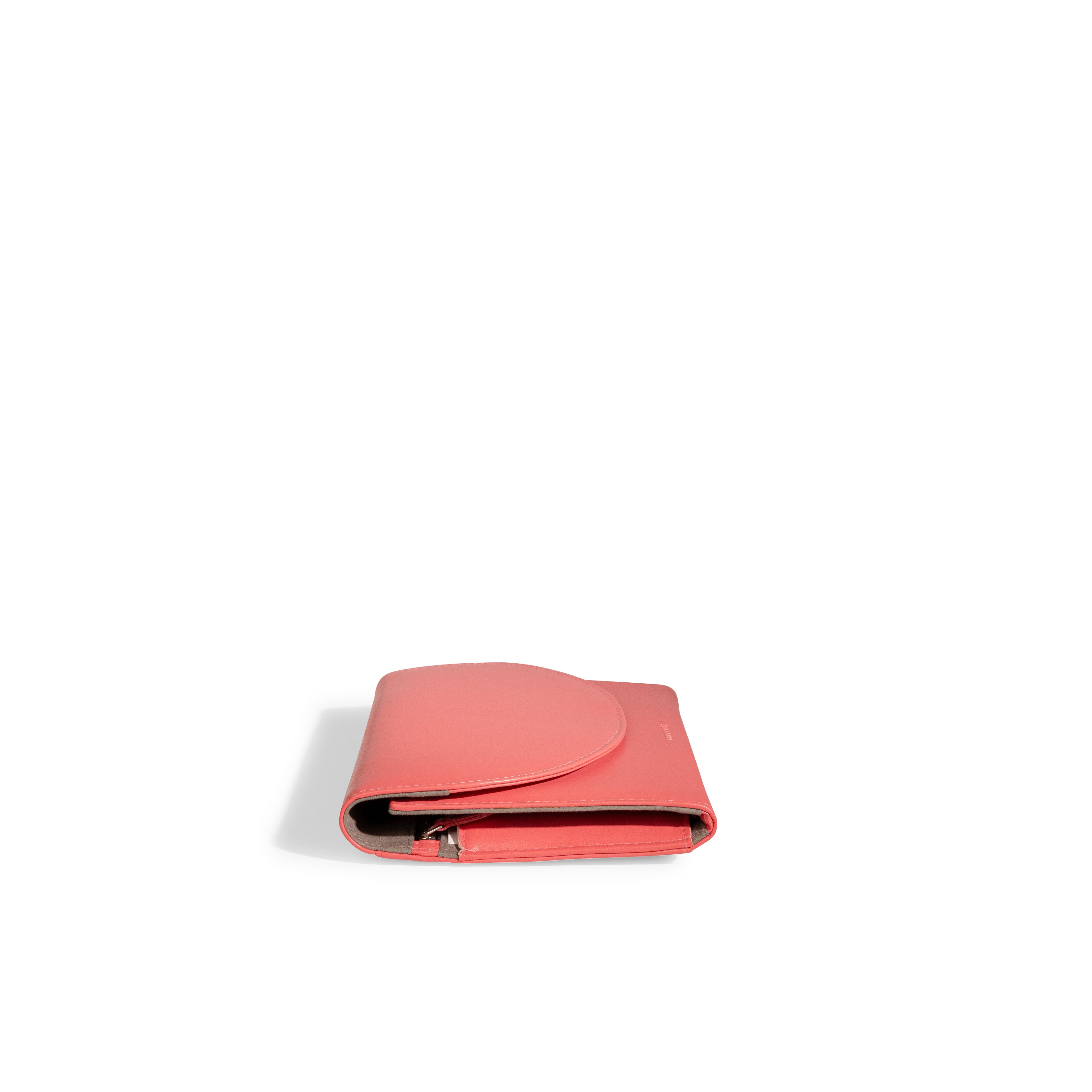 Grand étui à bijoux de voyage en cuir véritable Sienna, rose corail, vue fermée, coté